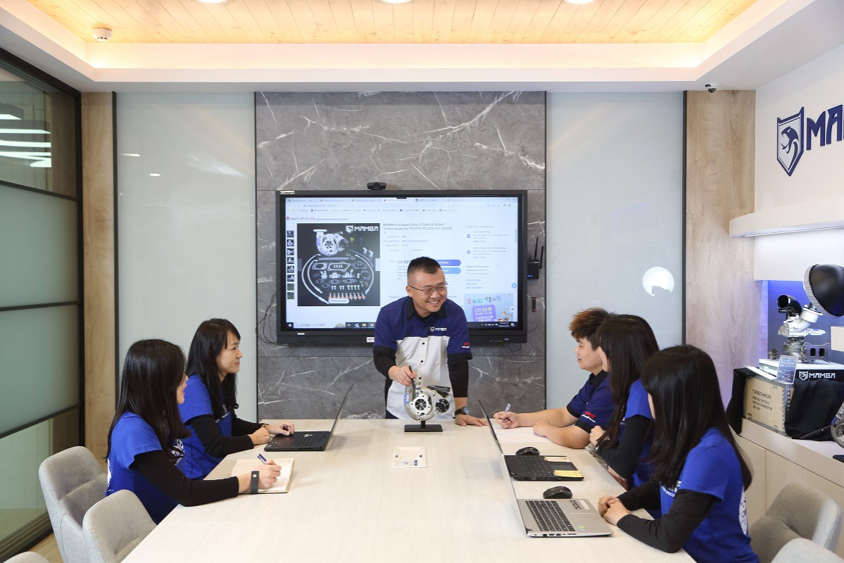 曼巴科技藉著台北新貿獎的企業小聚，認識許多經營跨境電商的同業，相互分享彼此遇 到的困難及解決方式。