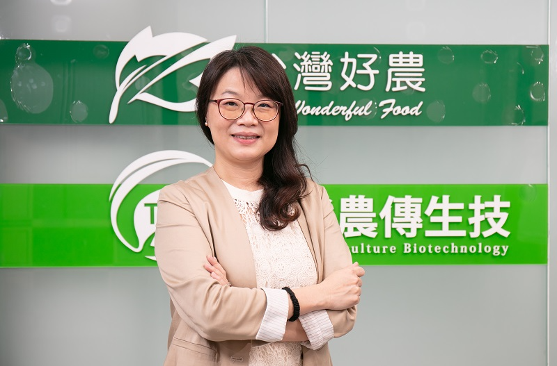 "跨境電商直接連結生產者/品牌店家與海外消費者,可以縮短交易過程,讓台灣農特產品更具國際競爭力,是以台灣好農科技希望透過跨境電商平台,協助更多小農與微企業以自有品牌邁向海外市場。" -台灣好農科技執行長陳美娟